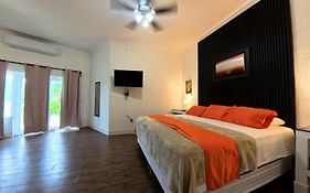West End Dive Resort